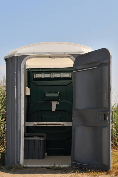 Best Portable restroom trailer rental  in Braham, MN